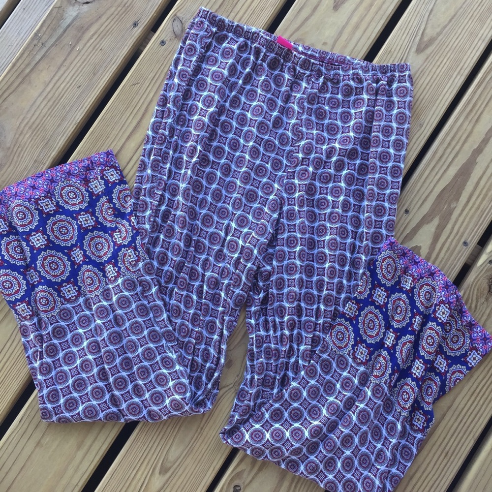 Boho patterned flowy pants
